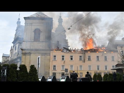 Russia launches nearly 1,000 drones in major attack on Ukraine