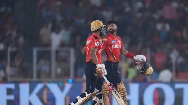 Shreyas Iyer’s Selfless Act! Sacrifices Century to Let Shashank Shine in IPL 2025
