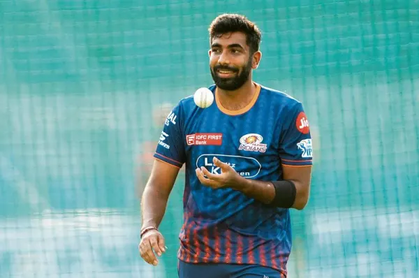MI vs RCB: Jasprit Bumrah Returns, Mumbai Takes First Strike in Crucial Clash