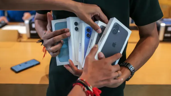 India Hits Back at China with 'Apple Attack' — iPhone Shipments from Beijing Plummet