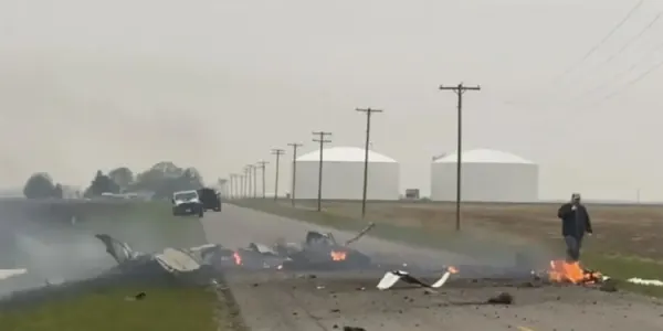 Plane Crashes in Illinois After Hitting Power Lines, All 4 Onboard Killed