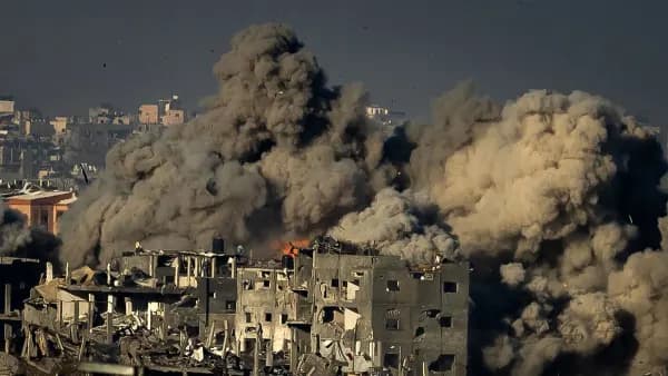 Blast Kills 40 at Iran's Bandar Abbas Port; Fire Still Rages, Israeli Conspiracy Suspected