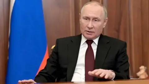 Vladimir Putin Announces 3-Day Ceasefire, Urges Ukraine to Follow; Zelensky Responds