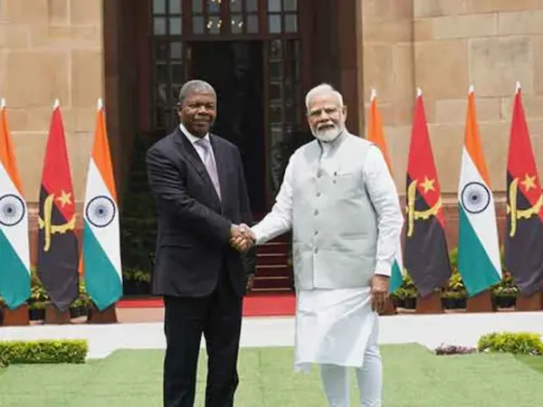 PM Modi Warns Pakistan in English Over Pahalgam Attack, African Leaders Present