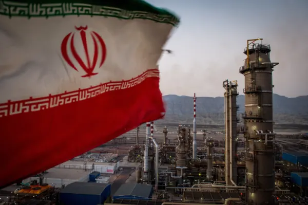 Trump Targets Iran's Oil Lifeline, Sanctions Over 20 Firms Tied to China Trade