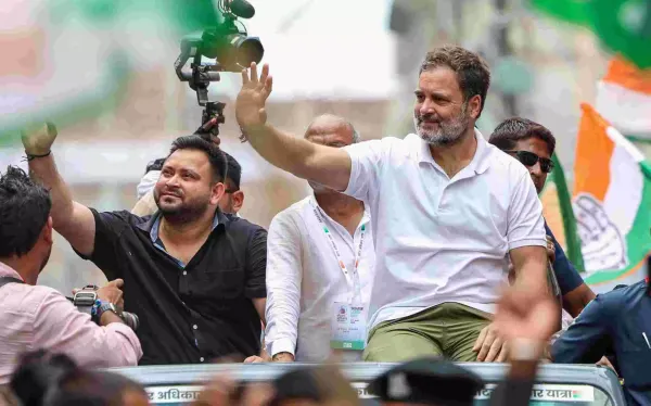 Makhana is Just an Excuse: Can Rahul Gandhi Truly Win Over Dalits? Figures Tell Another Story