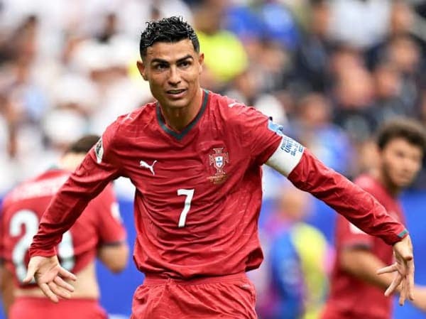 Portugal Held by Colombia in Goalless World Cup Draw as Ronaldo Kept Quiet